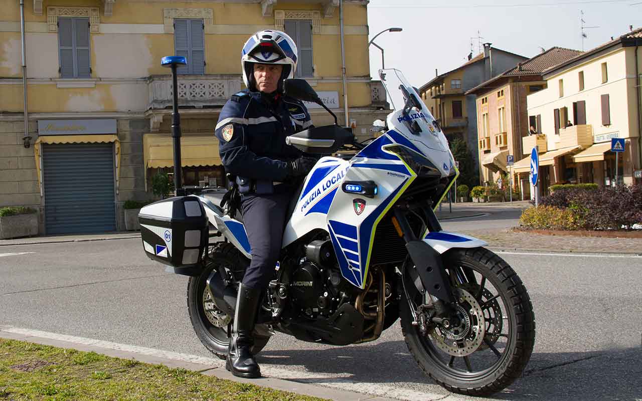 Moto per la polizia locale